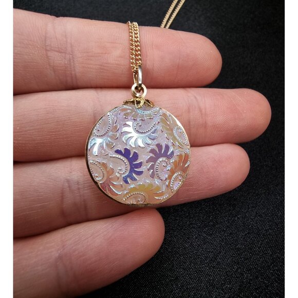 Vintage Gold-Tone Necklace With Iridescent Embossed Round Pendant - Picture 5 of 5